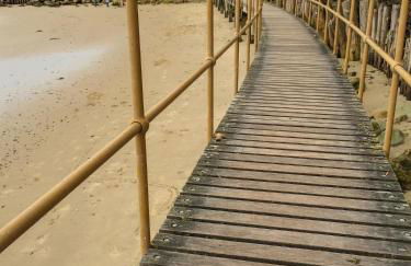 Bay House - Photo 33