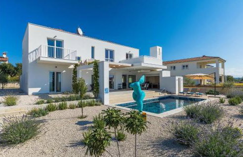 Villa Aponia - Foto 1