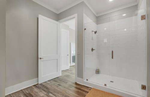 Mallard Pointe Unit 200- Luxury Condo- Conveniently Located! - Foto 17