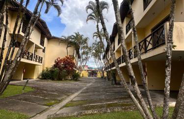 TRIPLEX piscina churrasqueira lava e seca Wi-Fi e 2 TVs em Condomínio com 90m2 no centro de Ubatuba - Foto 60