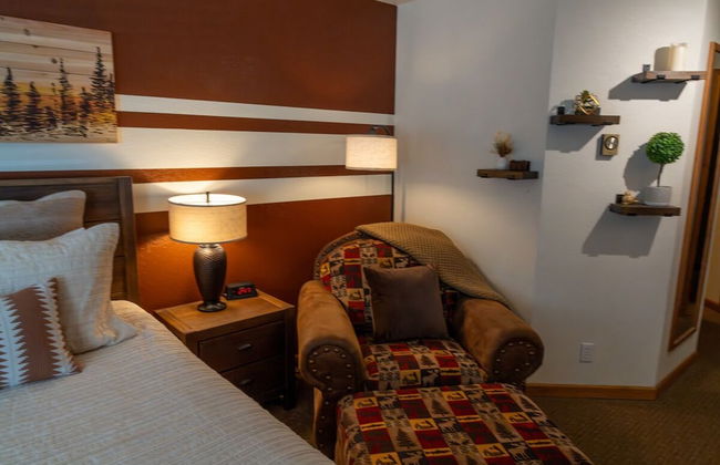 Alpenglow Three Bedroom Two Bath XL A16 - Photo 5