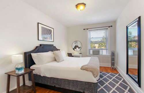 Ideal, Spacious & Furnished 1BR Apartment - Cullom C2 - Photo 10