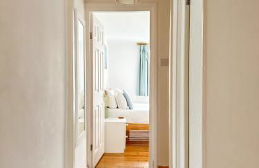 Canterbury Oasis - Modern 2-Bed Home with FREE Parking - Foto 15