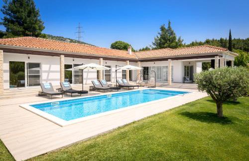 Villa Stella - heated pool, jacuzzi & sauna - Foto 64