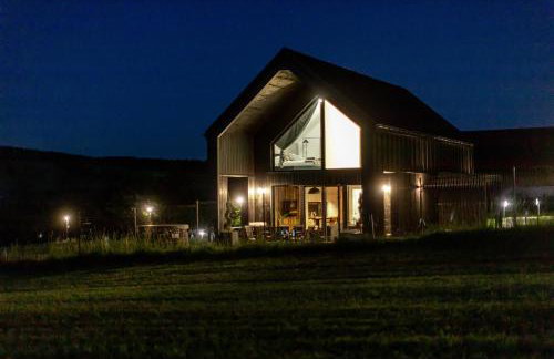 Stodoły na wzgórzu - Foto 6