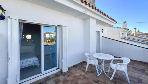 4 Bedroom Lovely Home In Creixell - Foto 3