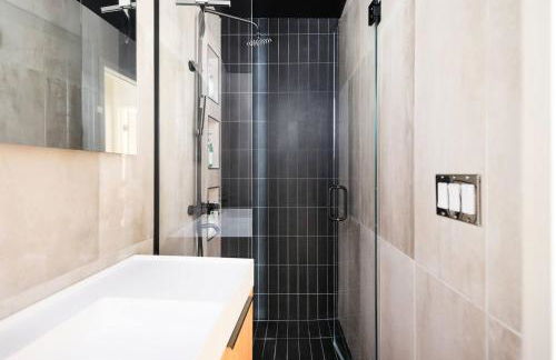 ChampaHouse- Easy access to Rino/Ballpark/Downtown - Foto 52