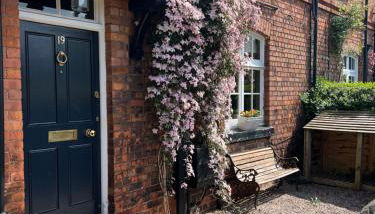 Central Knutsford - Photo 1