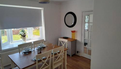 Jarvis Drive 3 Bed contractor house In melton Mowbray with parking - Foto 5