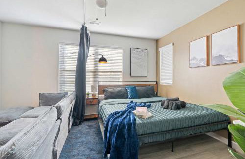 4BR Townhouse King Bed 2-Story Near NC State - Foto 41