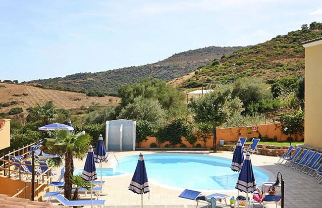 Apartment in Tamarispa With Garden Furniture - Photo 1