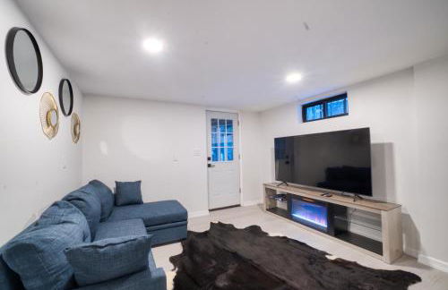 Brand New House with Huge Patio - Photo 20