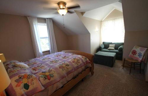 Five Bedroom Colonial Style Home - Foto 4