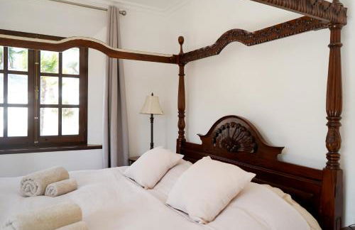 Huge Golf and Spa Mansion 8 min from Puerto Banus - Photo 28