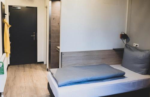 Das Schlafwerk Stuttgart-Nord -SELF-CHECK IN - keine Rezeption-LowBudget-cashless - Foto 14