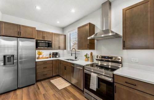 The Downtown Loft - Pet Friendly - NEW BUILD ADU - Foto 9