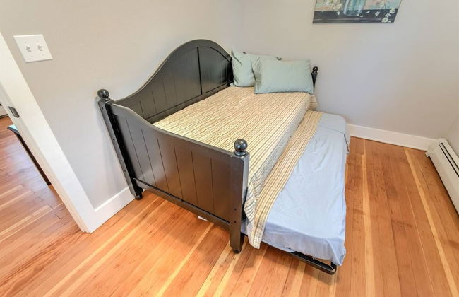 Couple's Mountain Getaway Close to Everything! - Foto 11