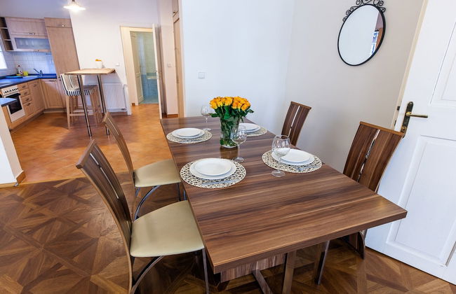 St. Nicholas Church view apartment - Foto 11