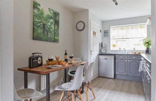 Cinque Ports Snug by Coaste - mins from Sea & Golf Course - Foto 5