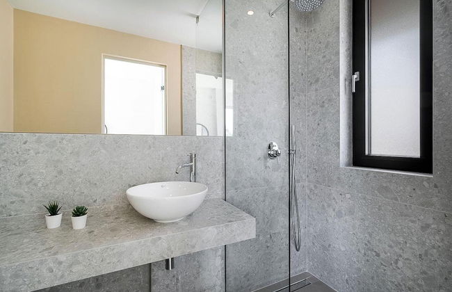 Sea View 4 Bedroom Villa With a Heated Pool - Foto 8