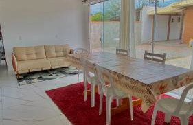 Casa completa com churrasqueira em Imbituba - Foto 1