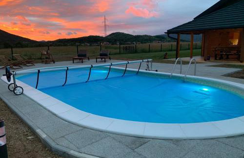 V's place - wooden house with heated pool and outdoor sauna - Foto 19