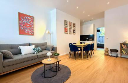 BeckHomes Munich- Large 210 sqm Central Apartment- 7 BR, 6Baths, 3 Kitchens, Up to 18 Guests - Foto 2