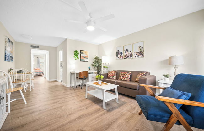 Riverwatch Apartments by Lowkl - Photo 31