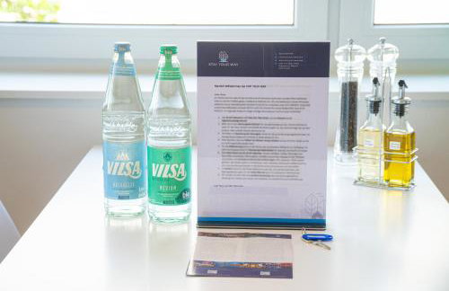 Skipper's Deck - Stilvoll und zentral nahe Hafen und Deich, inkl Parken, 2 Arbeitsplätze, Wlan, voll ausgestattete Küche - Foto 23