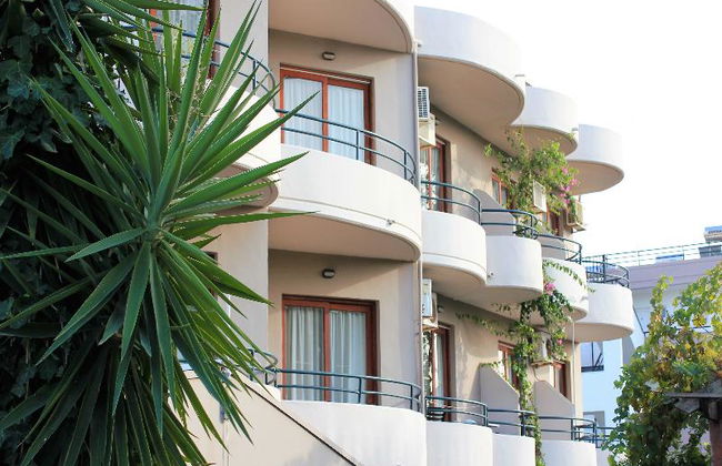 Johnmary Studios - Foto 5