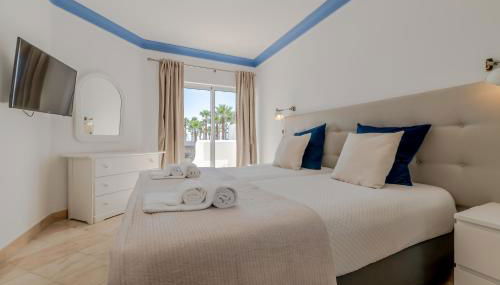 Ocean Vista Retreat with Beach & Pool Access by Drago Rentals - Foto 5