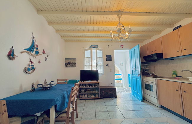 Stylish 2 Bd Escape Apt at Ornos Beach - Photo 18