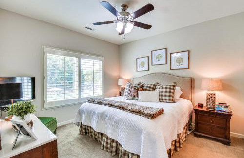 Lakefront Fun Near Clemson! Retreat with Pool Access - Foto 14