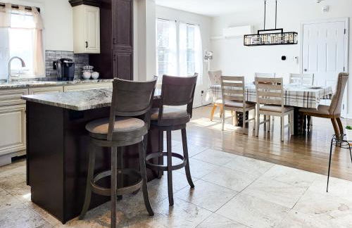 Spacious 2-BR 1-Bath King suite! - Foto 18