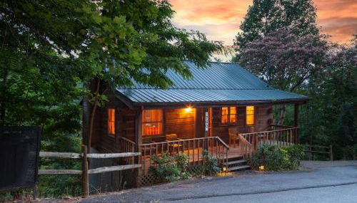 Pappy's Peak 2 Bedroom Cabin by RedAwning - Foto 2