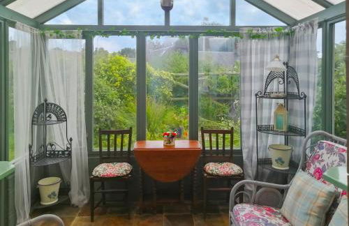 Ivy Cottage - Photo 2