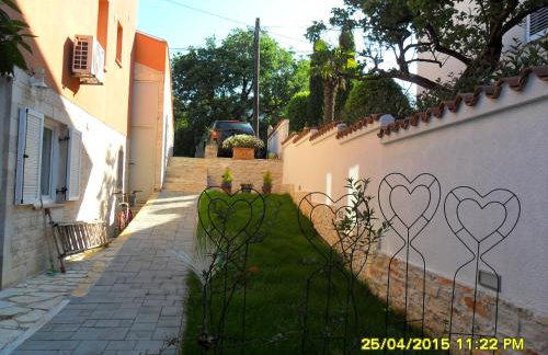 Apartments Val - Photo 23