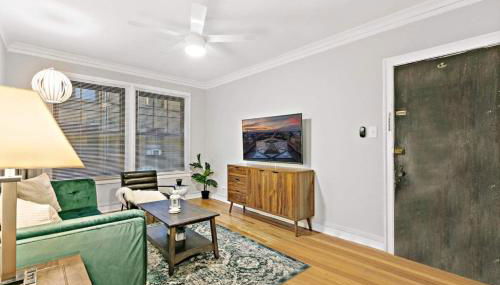 1BR Modern Lakeview Apt close to Dining - Oakdale 2S - Foto 4