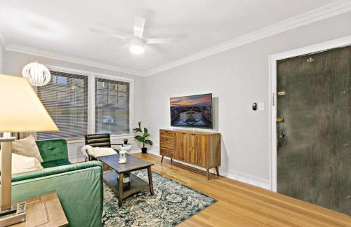 1BR Modern Lakeview Apt close to Dining - Oakdale 2S - Foto 4
