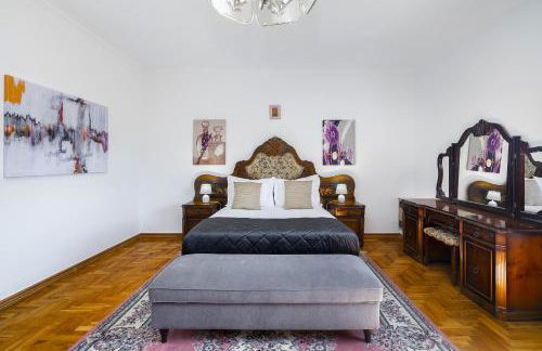 WHome Perfect Family Hideout Residence w/AC & 4BR + 5BA - Foto 24