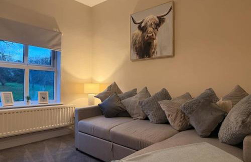 The Nook at Norton 1-Bed, Sleeps 4, Parking, WiFi, Contractors - Photo 1