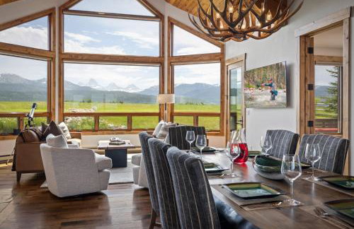 Teton Melody by KABINO Partial Air Conditioning Hot Tub FirePit Foosball Telescope Games WiFi Grill Mtn Views - Foto 5