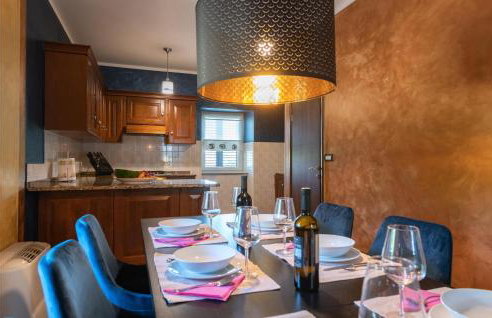 Awesome Home In Sumber - Foto 31