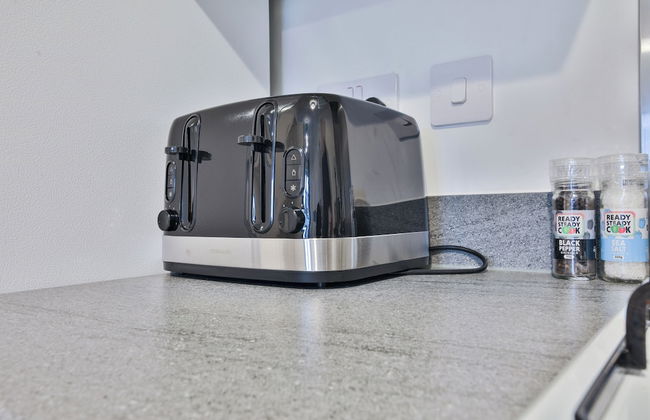 2 Bed Flat with Parking Near Waterfront - Foto 19