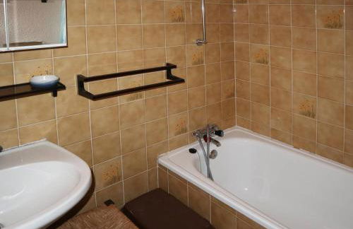 Grand studio 5 personnes avec balcon, parking, proche station - FR-1-322-435 - Foto 10