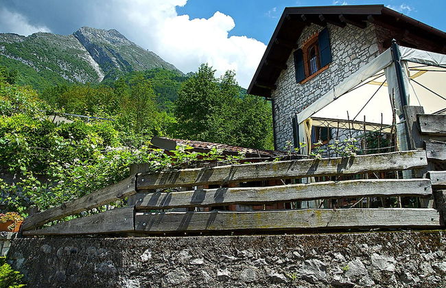 Cottage in Italy With Alpine Fireplace - Foto 30