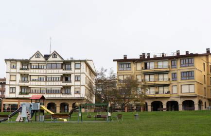 Maravillosa ubicación junto al mar con garaje - Foto 20