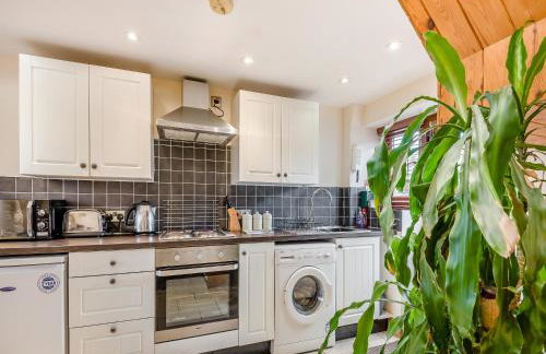 The Stables - Photo 9