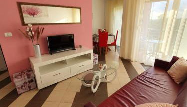 Lavanda Samarin - Foto 1