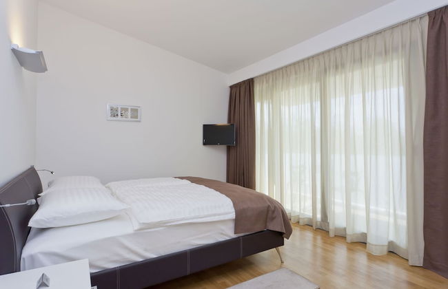 Villa in Novigrad With Pool & Rooftop Terrace - Foto 2